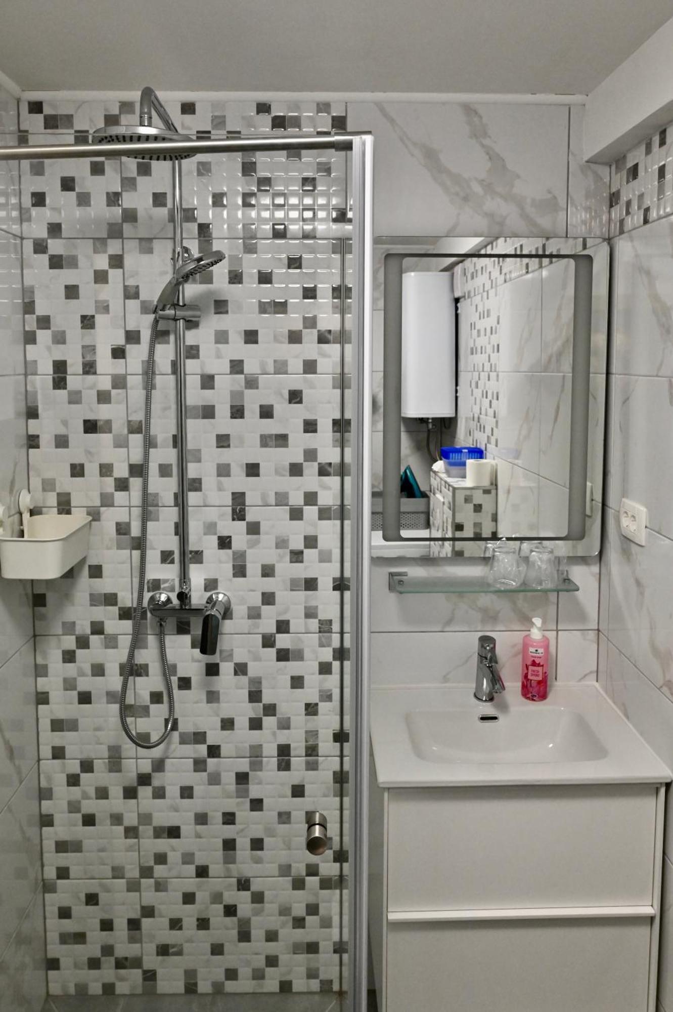 Studio Apartman Una -Self Check In,Free Parking Karlovac Exteriör bild